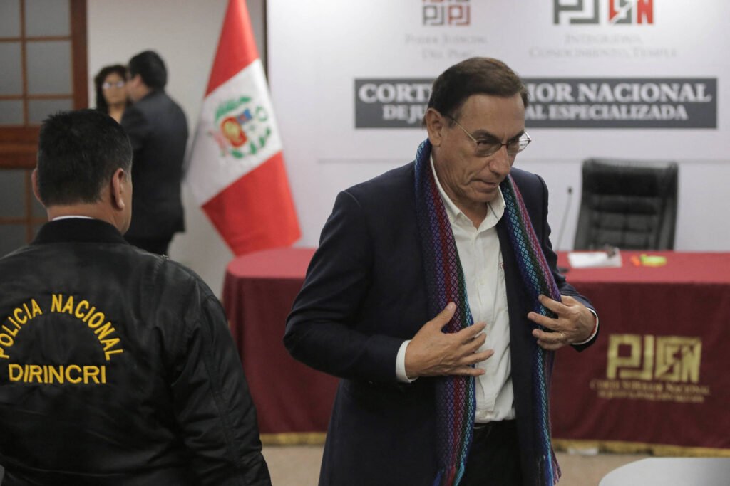 Peru: Juiz ordena prisão de Martín Vizcarra, ex-presidente - 14/08/2025
