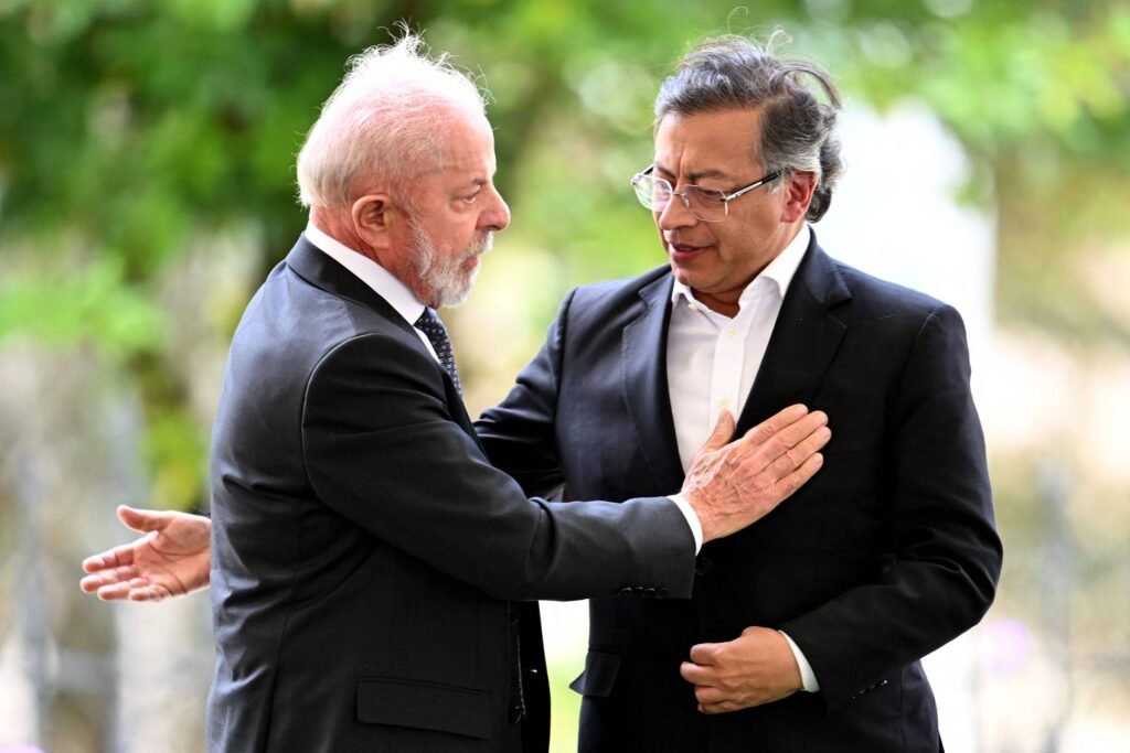 Petro diz que narcotráfico é o maior inimigo da Amazônia