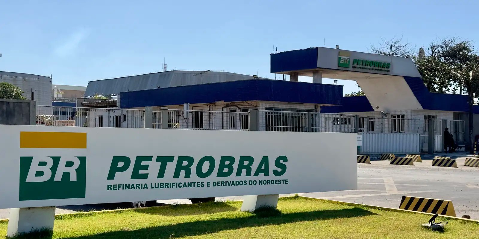 Petrobras tem lucro líquido de R$ 26 bilhões no segundo