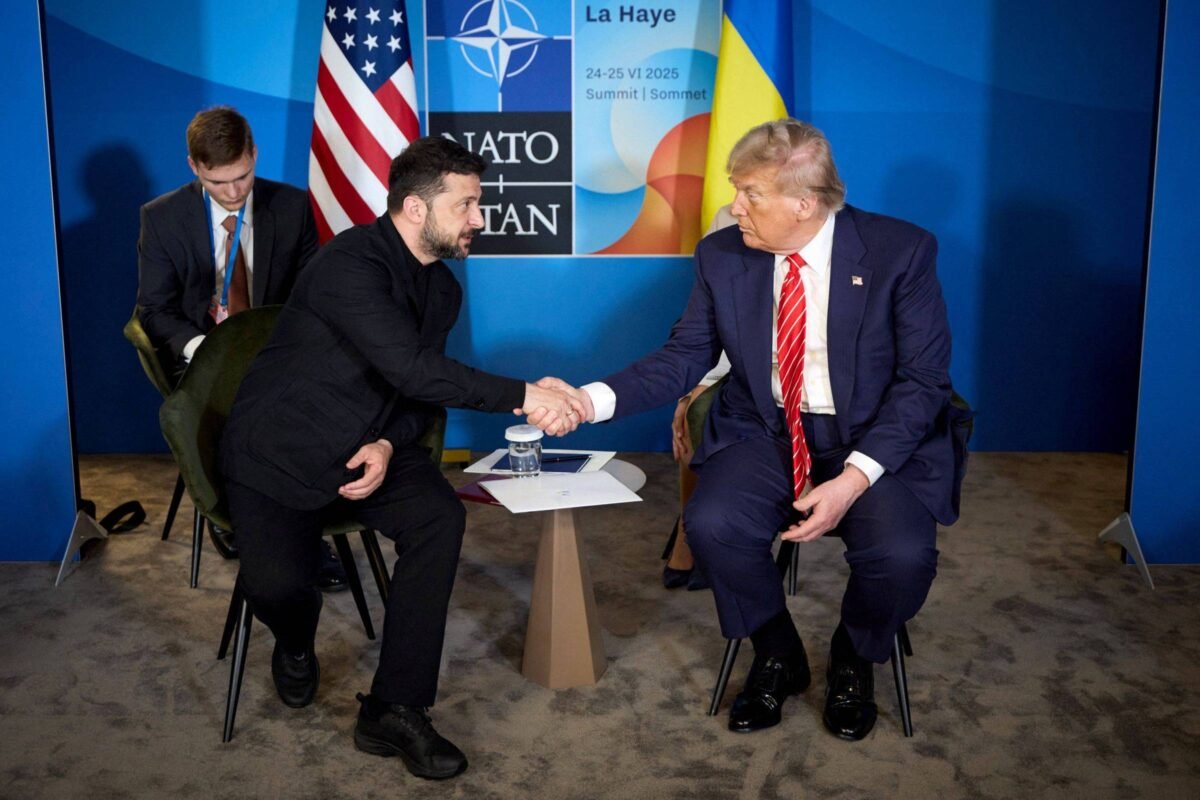 Trump e Zelenski discutem sanções a Putin - 05/08/2025 -