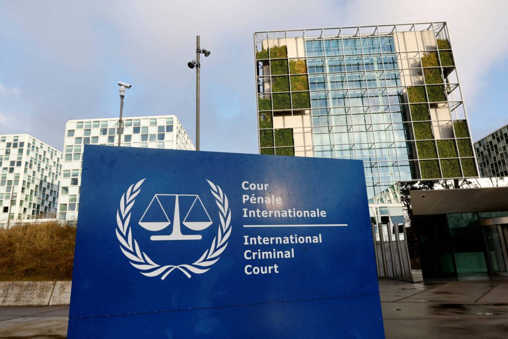 Trump sanciona membros do Tribunal Penal Internacional - 20/08/2025 -