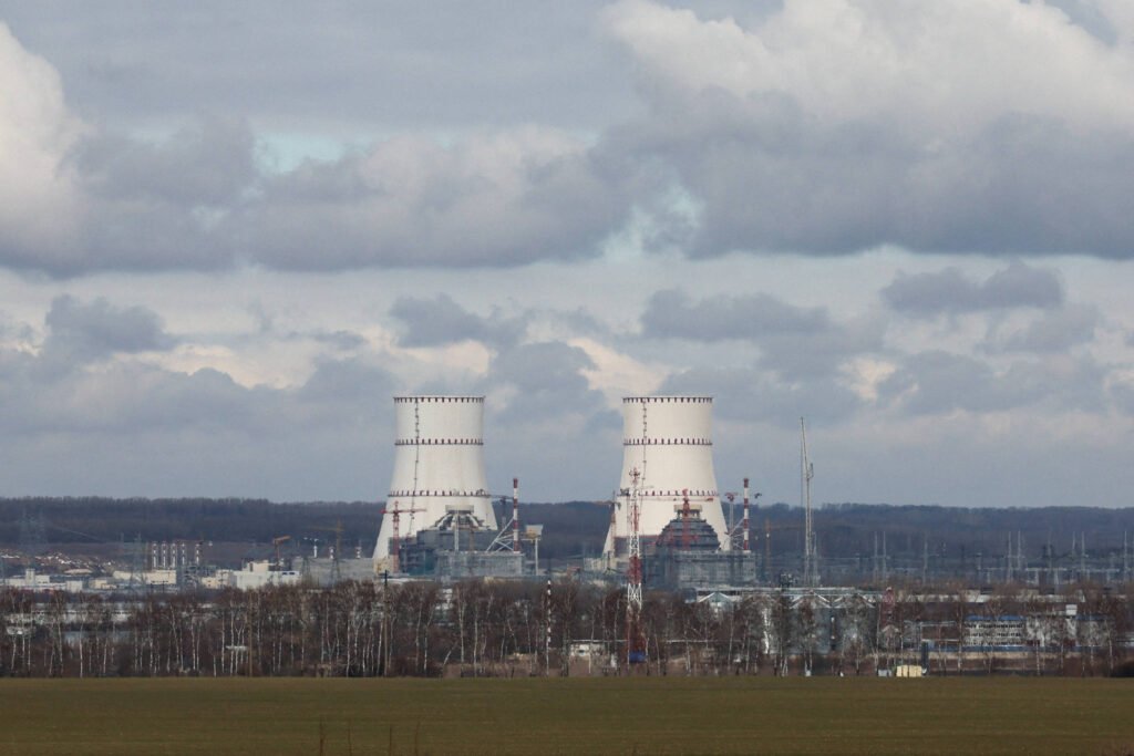 Ucrânia ataca Rússia e provoca incêndio em usina nuclear -