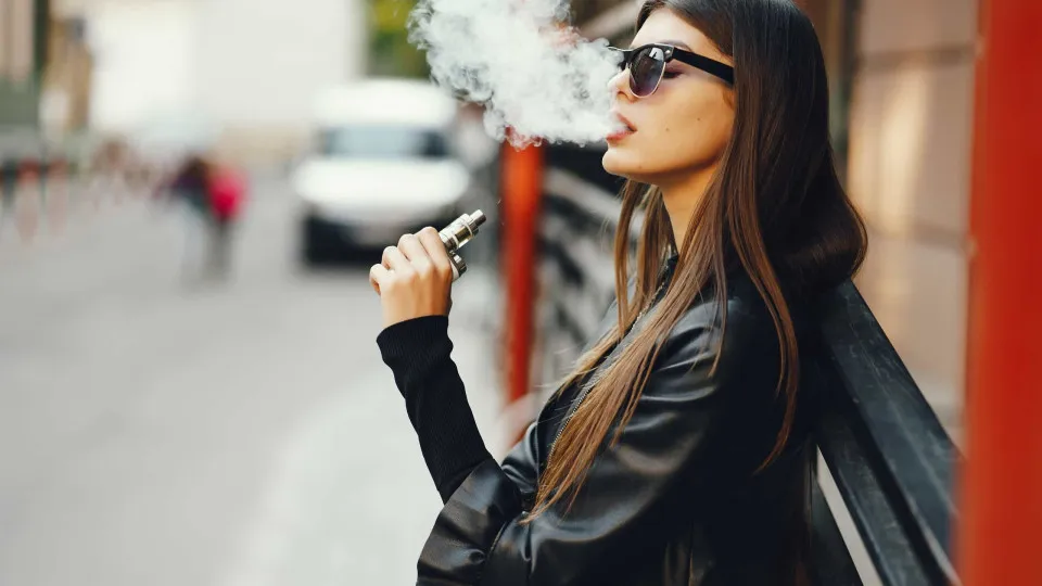 naom_608a7f50042ae.webp.webp