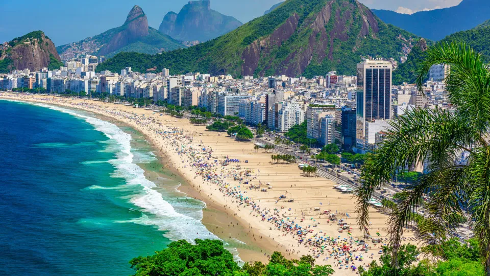 naom_655f7d206c1b0.webp.webp
