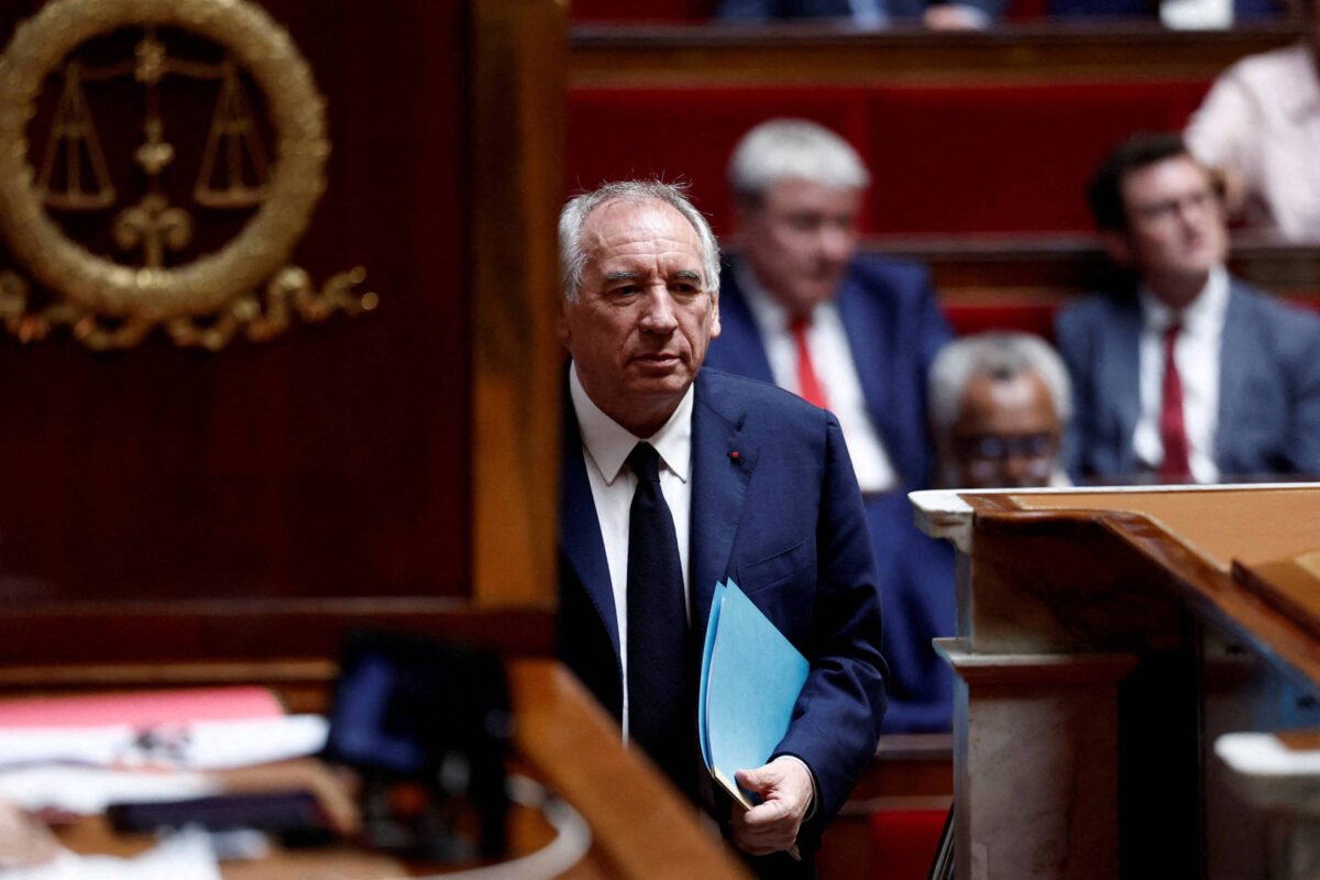 Assembleia Nacional francesa derruba gabinete de premiê - 08/09/2025 -