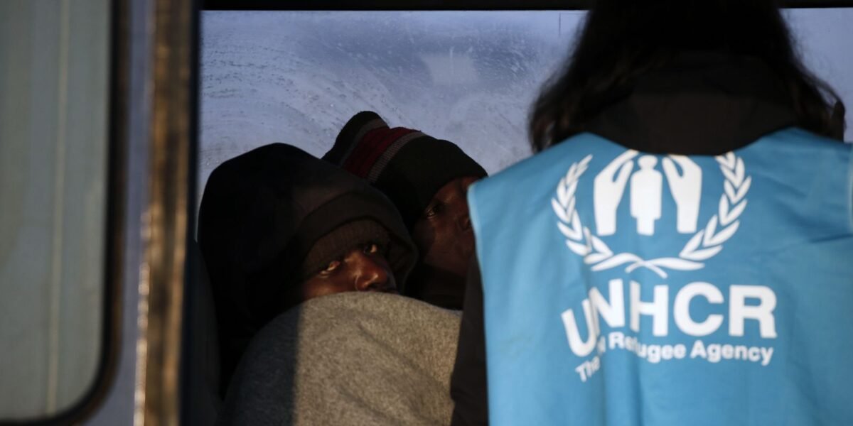 Belém faz parceria para instalar painéis solares em unidades públicas