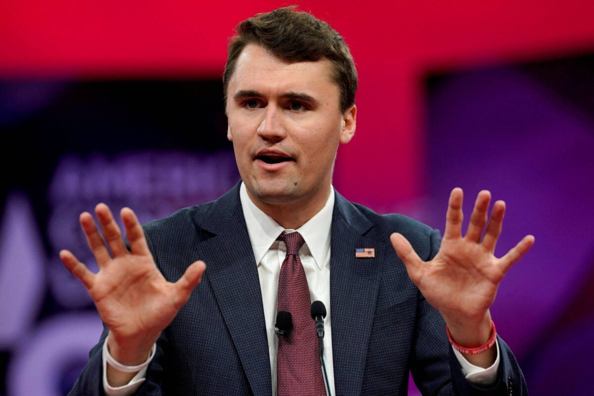 Charlie Kirk defendeu 'custo de mortes' para ter armas -