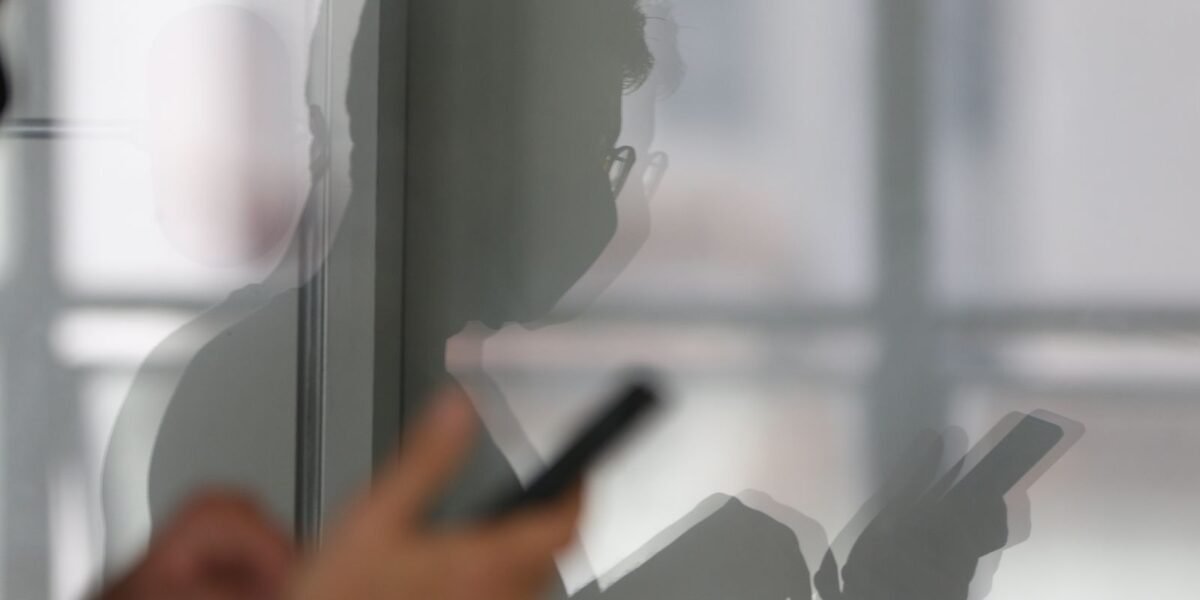 Compradores de celular com restrição criminal são notificados em SP