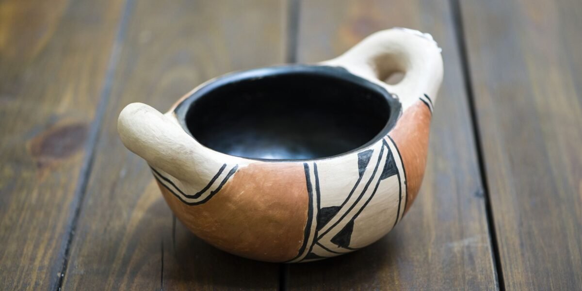 Crise climática ameaça tradição milenar da cerâmica Waurá