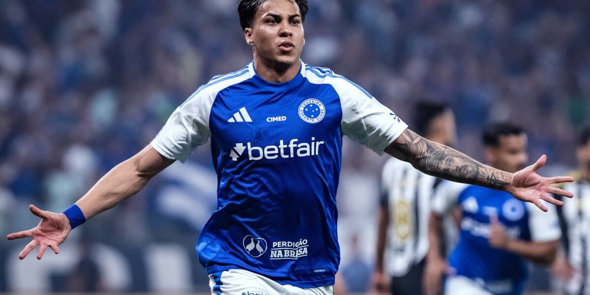 Kaio Jorge brilha e Cruzeiro derrota Atlético-MG na Copa do