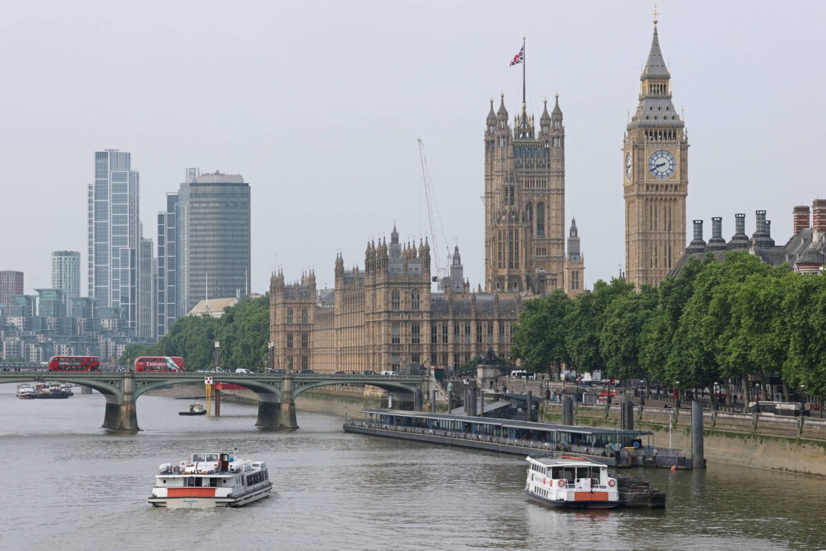 Londres recorre a bicicletas e barcos em greve do metrô