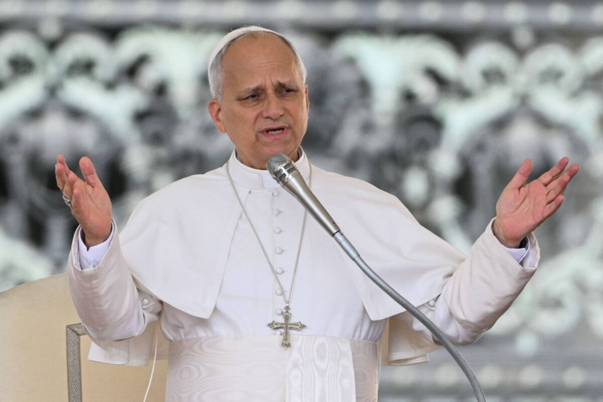 Papa Leão 14 diz que seguirá reformas de Francisco -