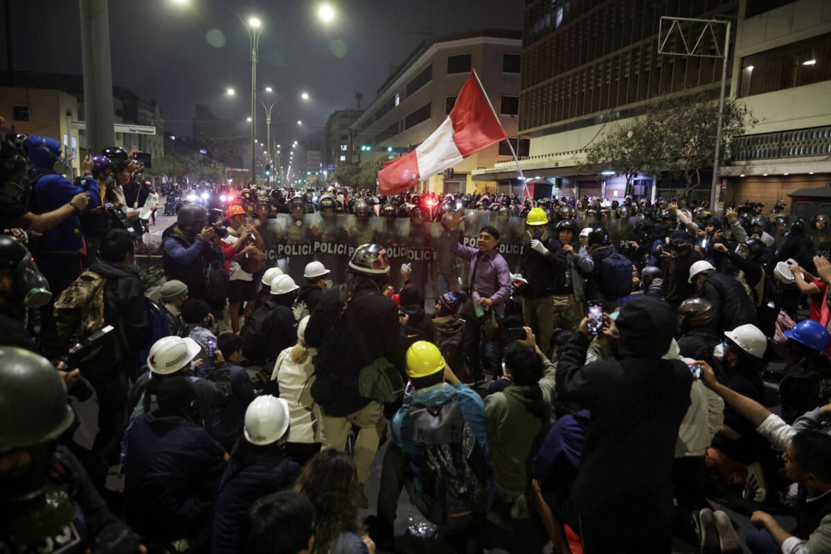 Peru: 19 pessoas feridas em protestos contra governo - 29/09/2025