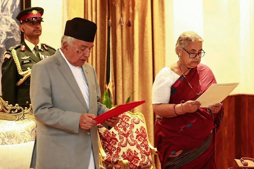 Presidente do Nepal convoca eleições após protestos - 13/09/2025 -