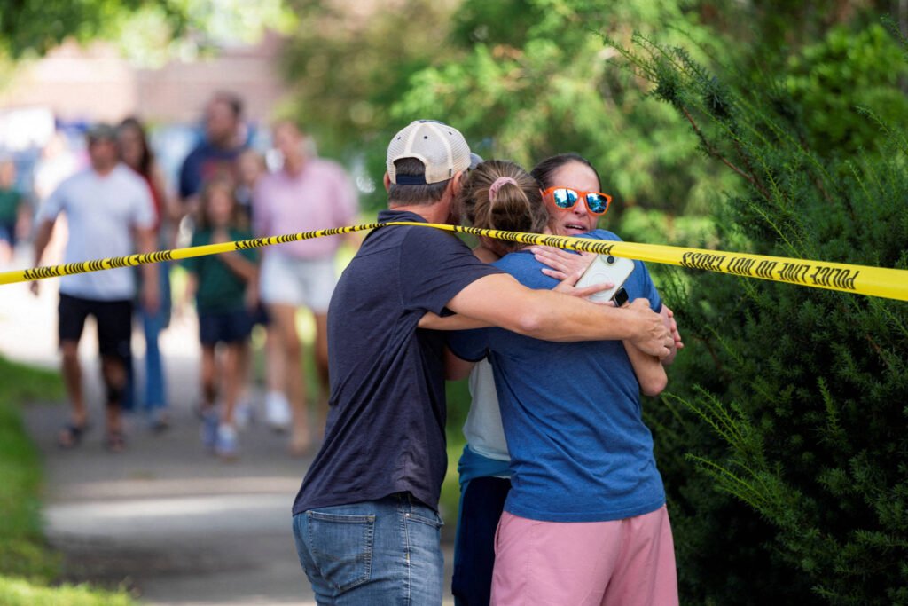 Ross Douthat: nem sempre extremismo motiva ataques a tiros -