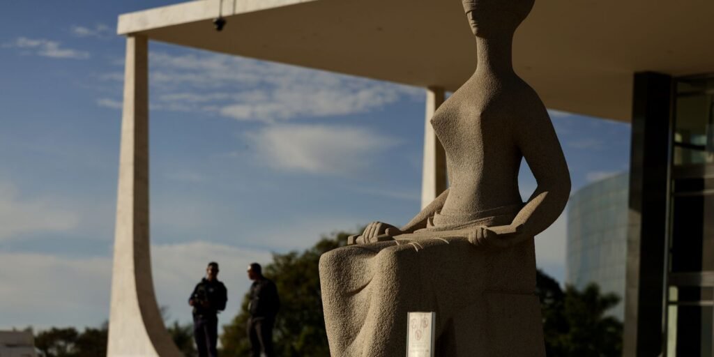 STF adia conclusão de julgamento sobre sigilo de buscas na