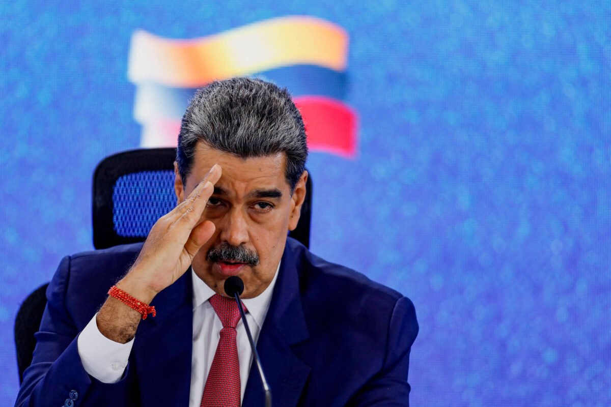 Venezuela: Maduro diz que militares treinarão civis - 18/09/2025 -