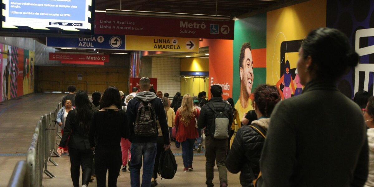 Após falha, Linha 4-Amarela do Metrô de SP volta a