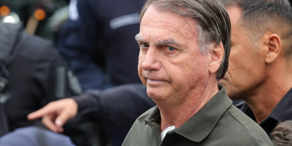 Bolsonaro tem até esta segunda para recorrer de condenação no