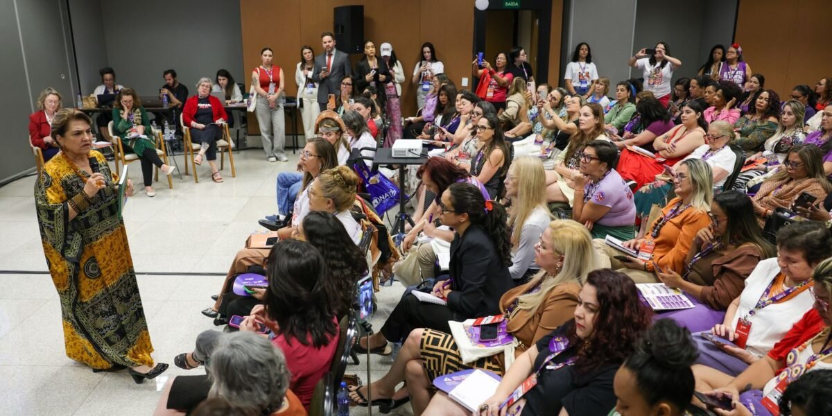 Conferência: delegadas pedem sistema único de políticas para mulheres