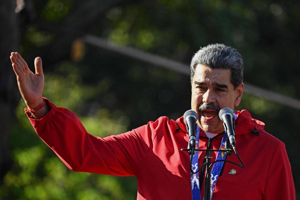 Deputado chavista diz que EUA fazem terrorismo econômico - 17/10/2025