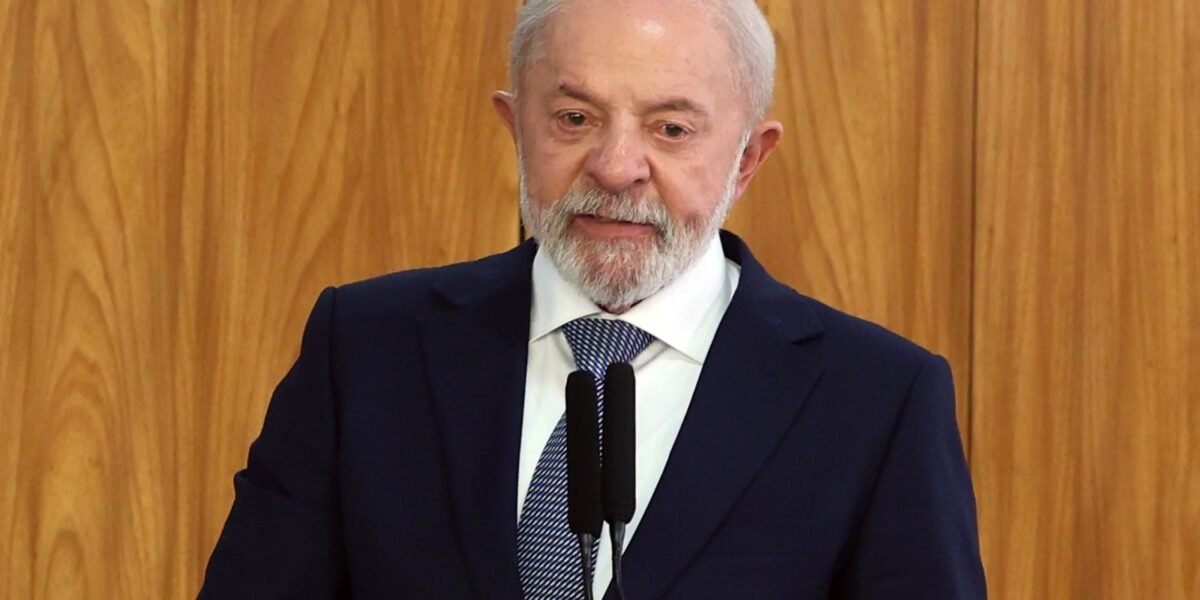 Derrubada de MP é derrota imposta ao povo brasileiro, diz