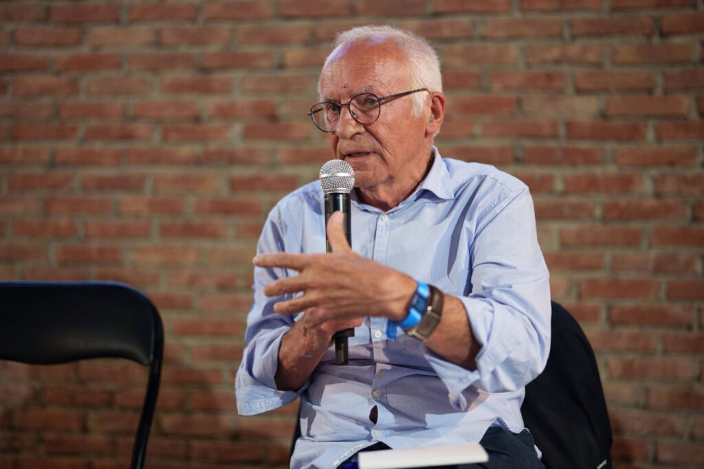 Dor individual tomou lugar de luta de classe, diz pensador