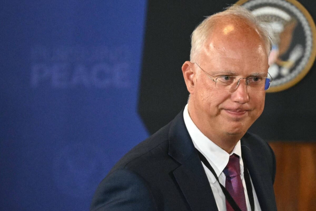 Enviado da Rússia vai aos EUA negociar com Casa Branca