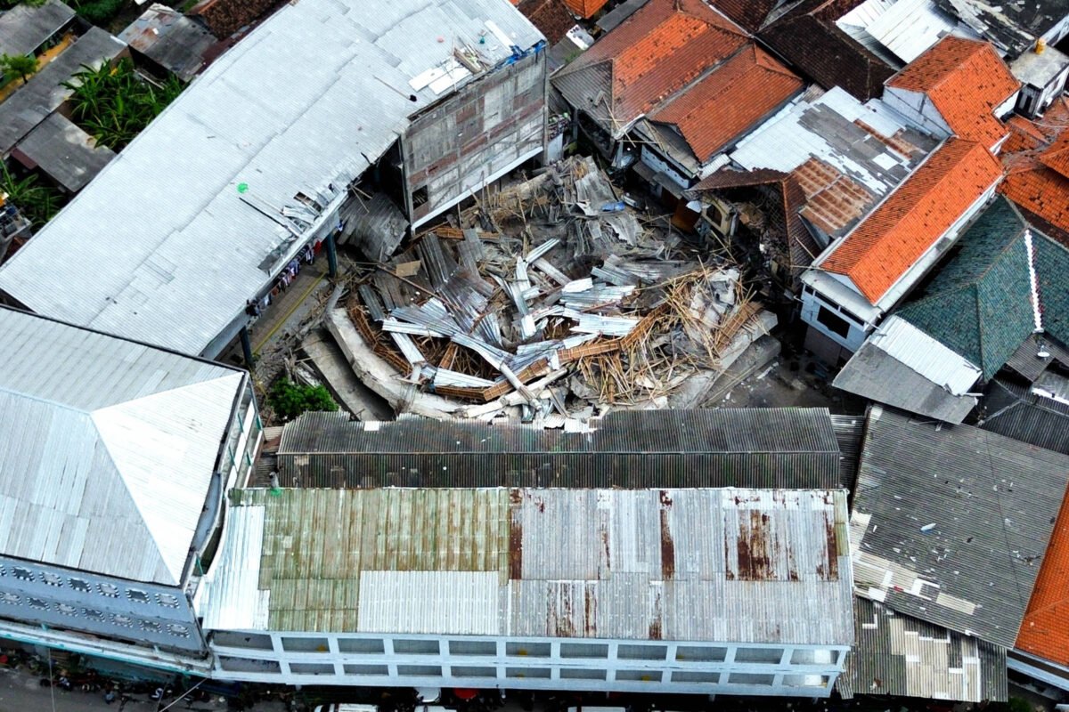 Indonésia não vê sinais de vida após desabamento em escola