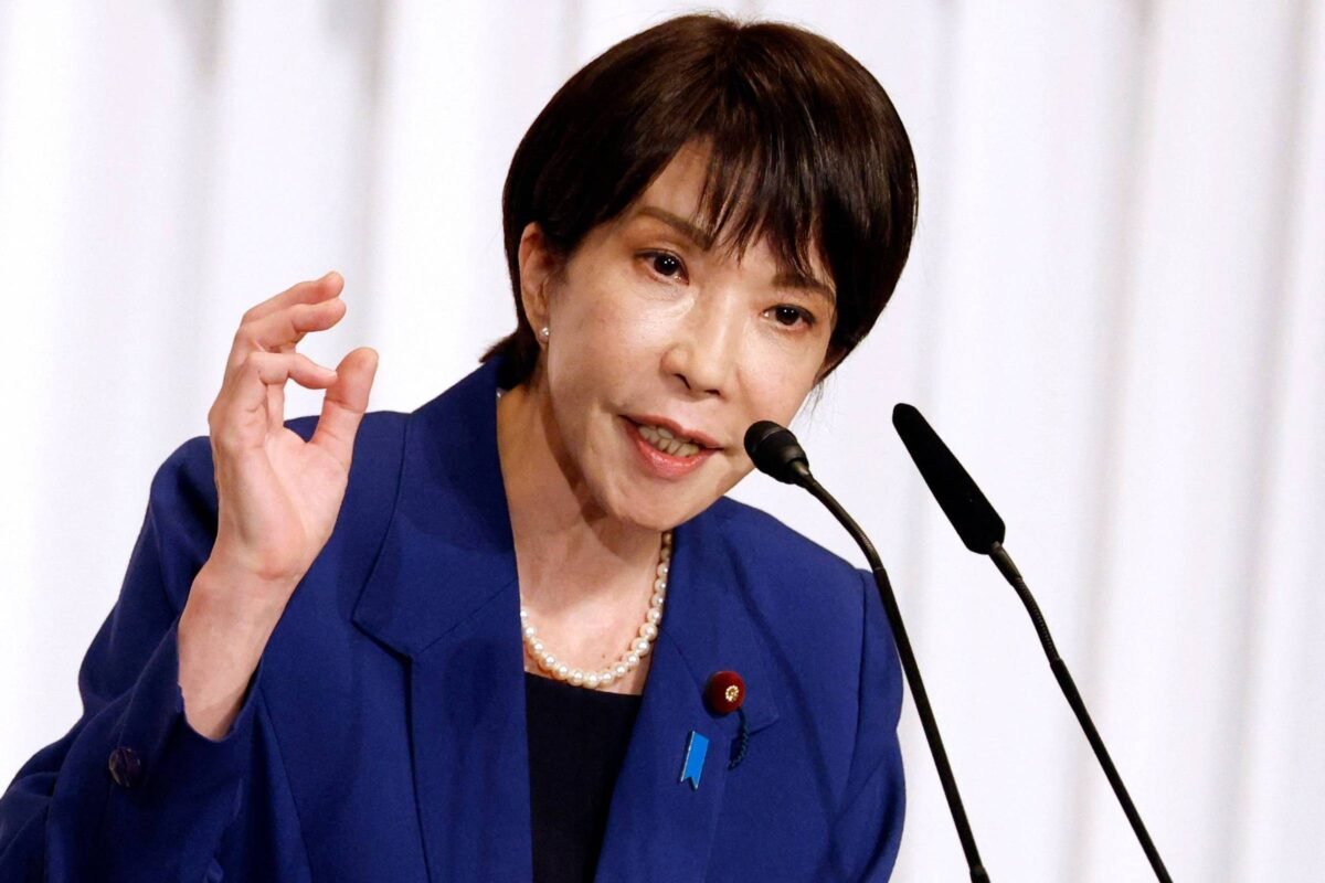 Linha-dura pode se tornar primeira mulher premiê do Japão -