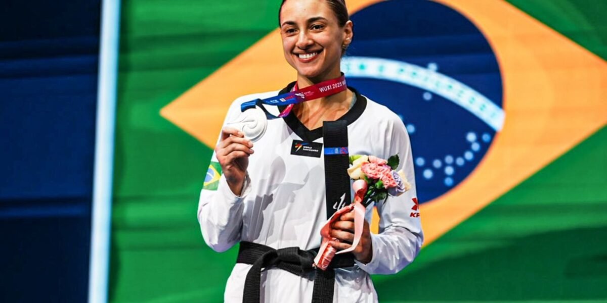 Milena Titoneli é prata no Mundial de taekwondo, o 3º