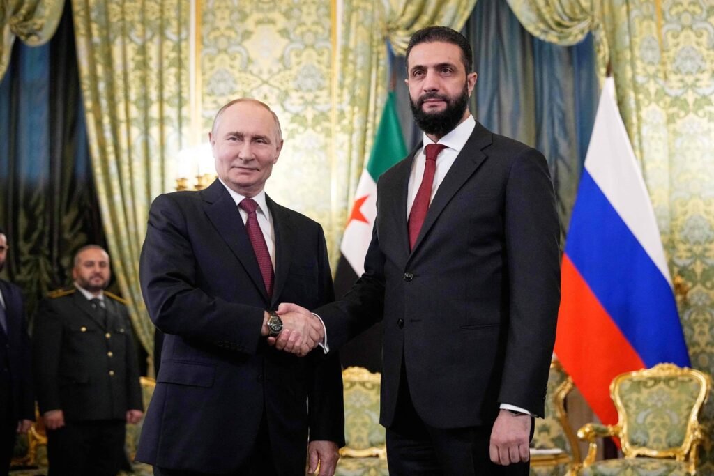 Putin recebe líder sírio, que promete manter bases russas -