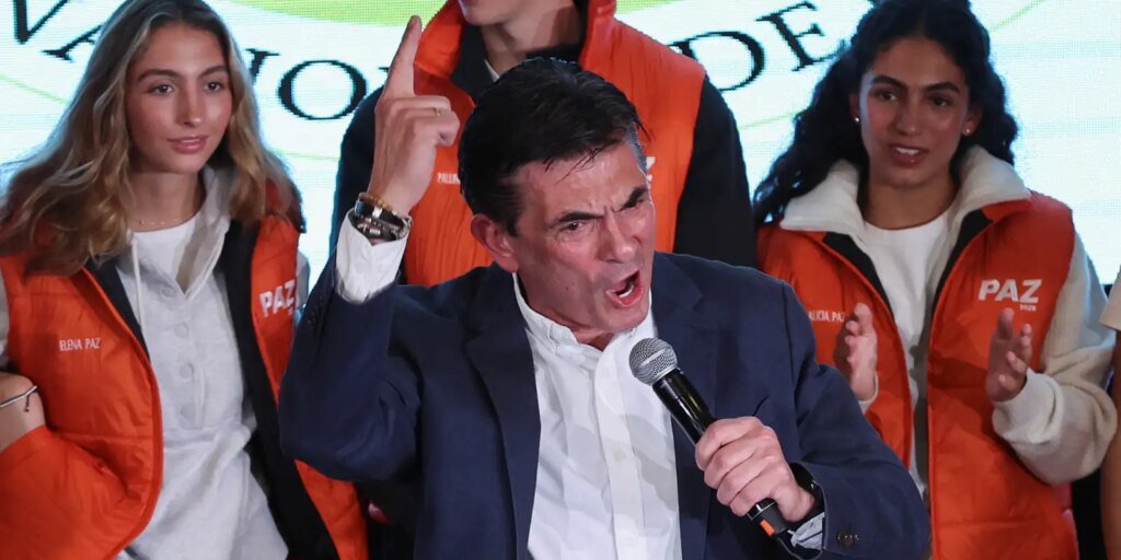 Rodrigo Paz é eleito presidente da Bolívia em meio a