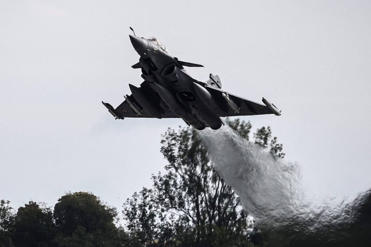 Rússia lançou drones diretamente contra a Polônia - 01/10/2025 -