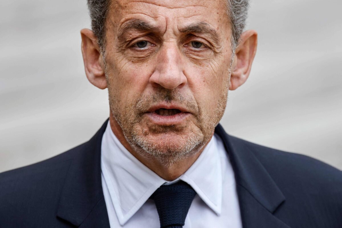 Sarkozy começa a cumprir pena na prisão no dia 21