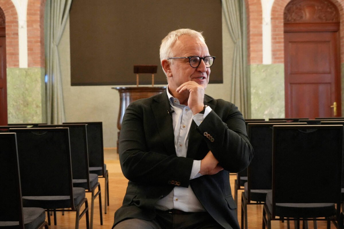 Secretário do Nobel avisa María Corina sobre prêmio; vídeo -