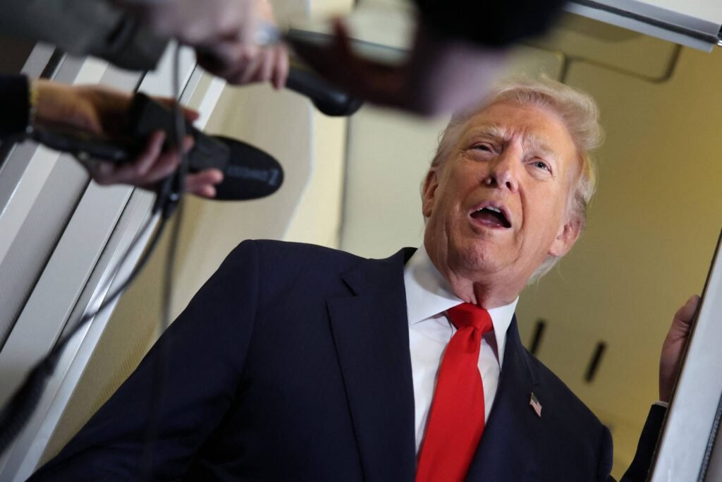 Trump diz não considerar ataques contra Venezuela - 31/10/2025 -