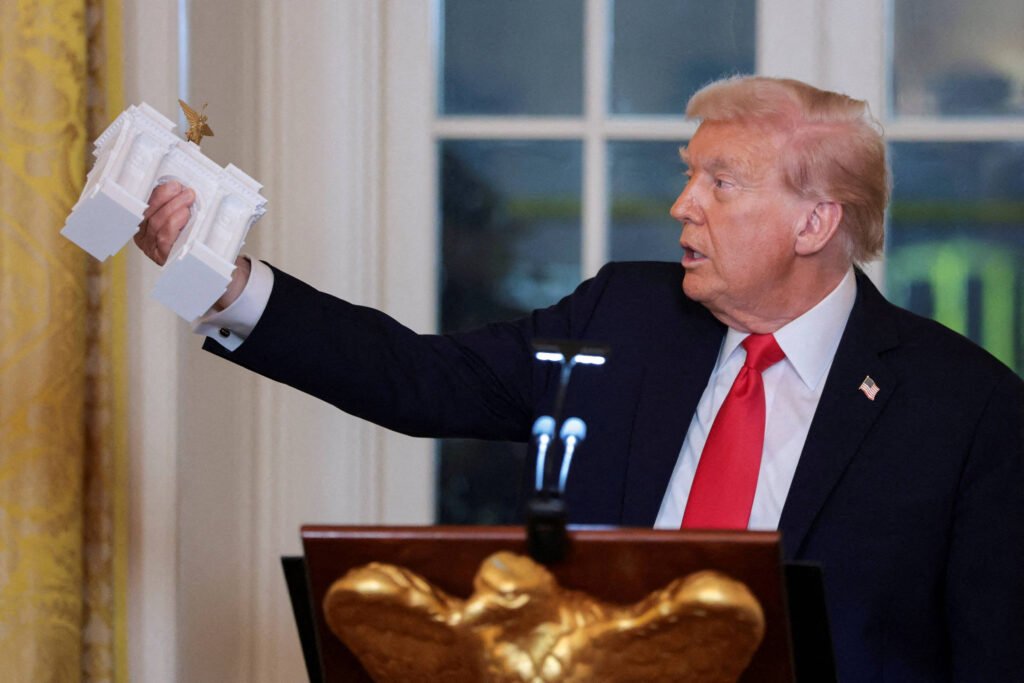 Trump quer construir um 'Arco do Triunfo' em Washington -