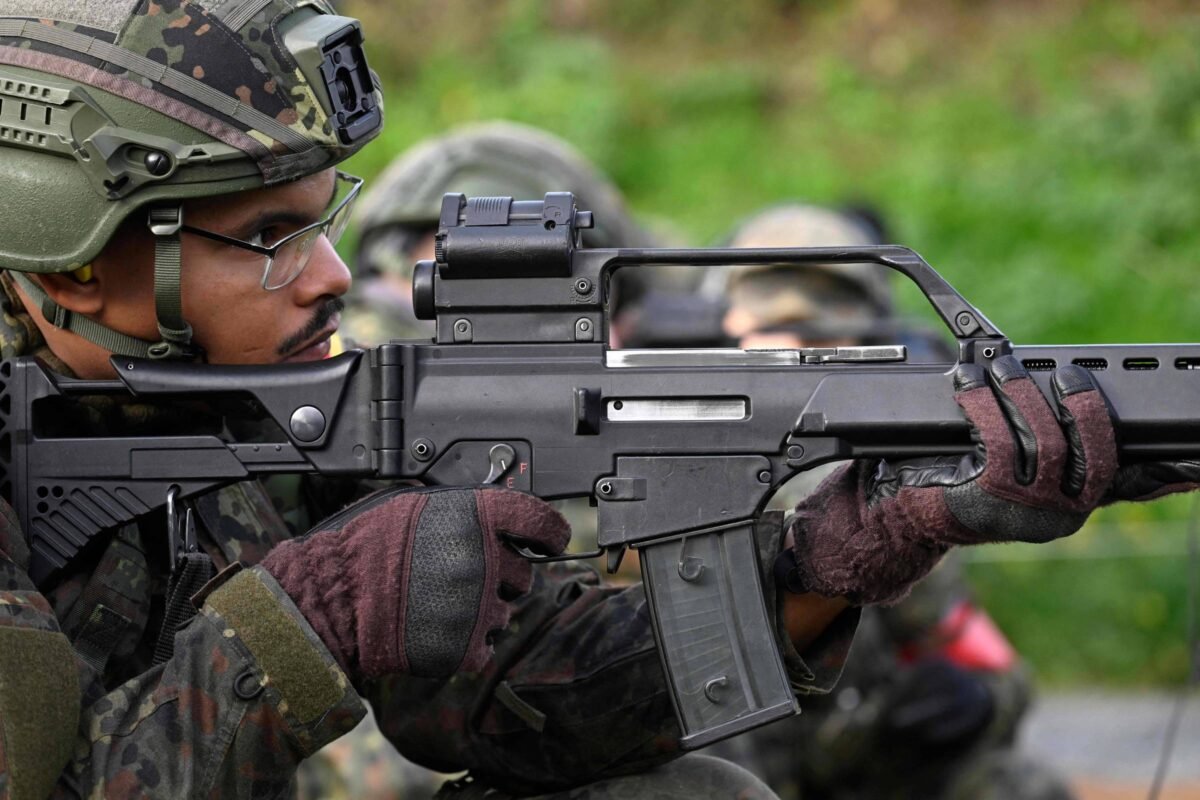 Alemanha volta a ter serviço militar - 13/11/2025 - Mundo