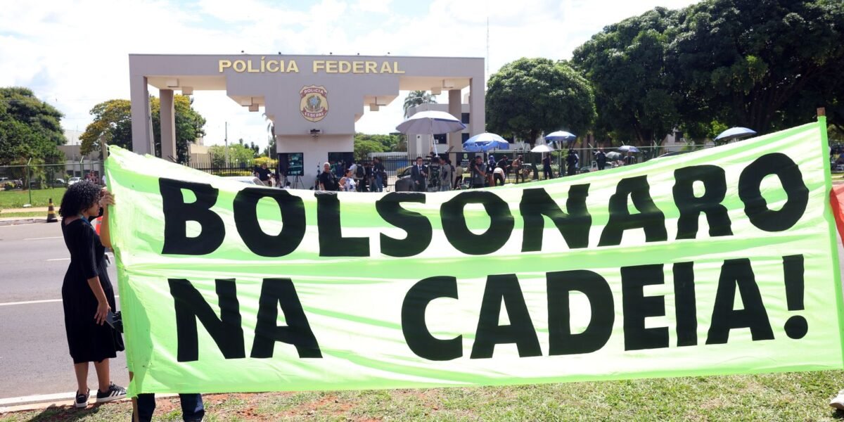 Bolsonaro ficará em cela da PF com 12 m², frigobar