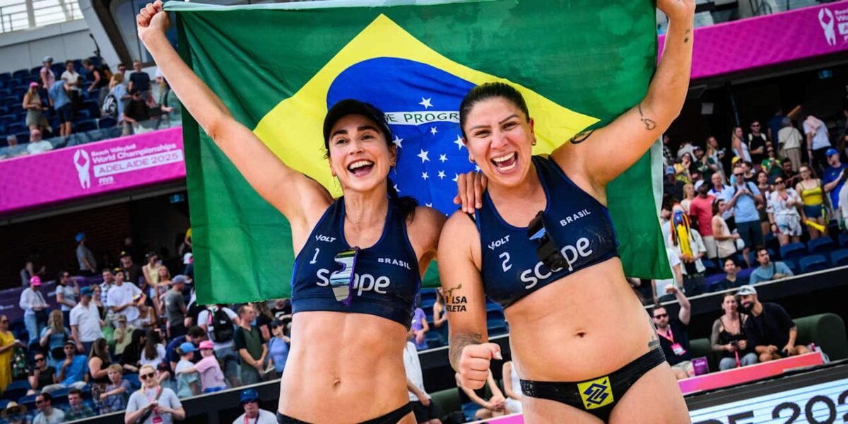 Carol Soberg e Rebecca faturam bronze no Mundial de vôlei