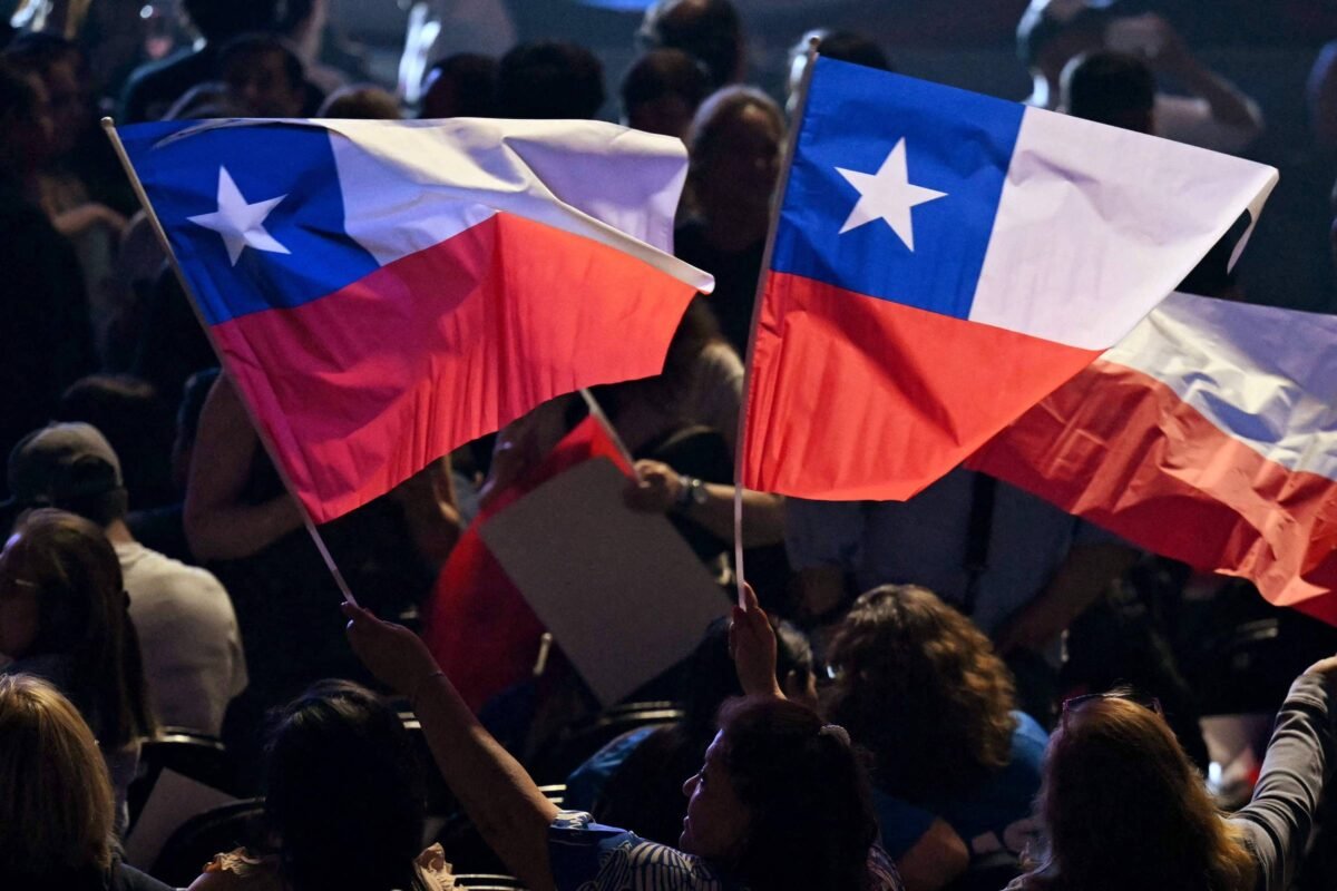 Chile vai às urnas após debates fracos e fake news