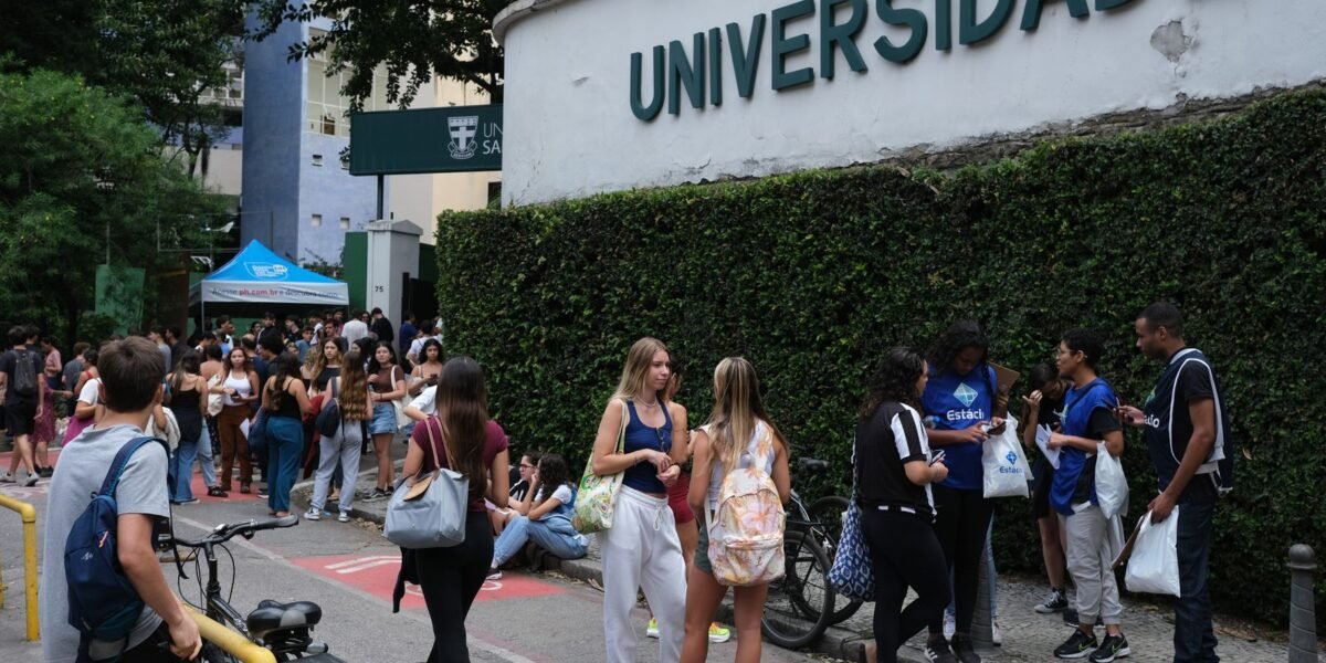 Enem 2025: candidatos fazem prova de matemática e ciências da