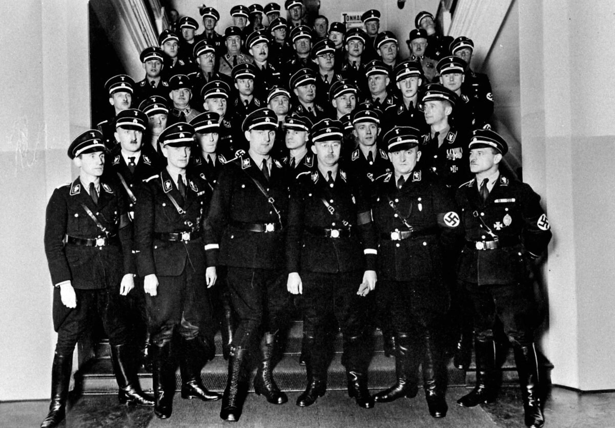 Há 100 anos surgia a SS, responsável pelo terror nazista