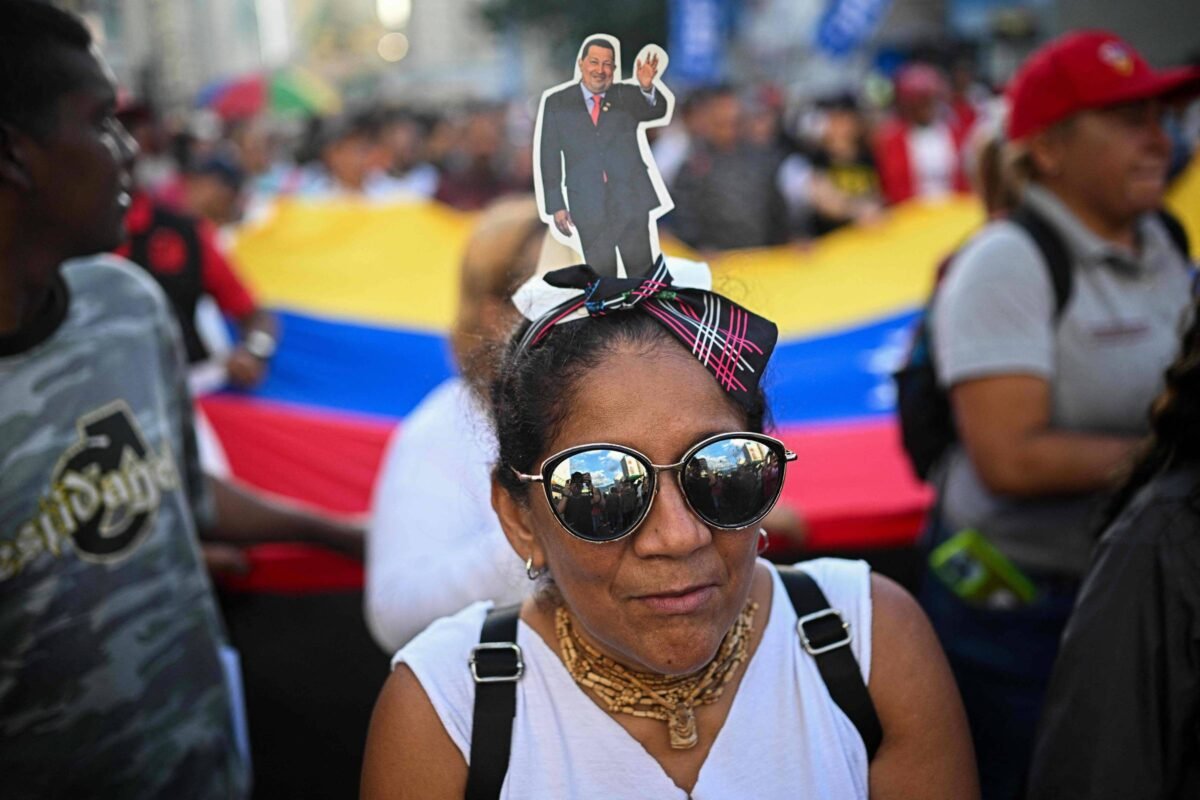 Maduro se prepara contra os EUA; venezuelanos querem comer -