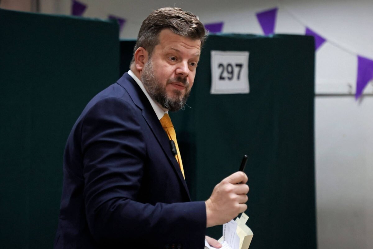 Saiba quem é Johannes Kaiser, o 'Javier Milei' chileno -