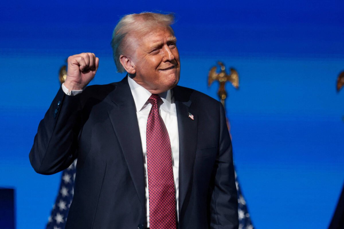 Tribunal dos EUA permite que Trump conteste caso Daniels -