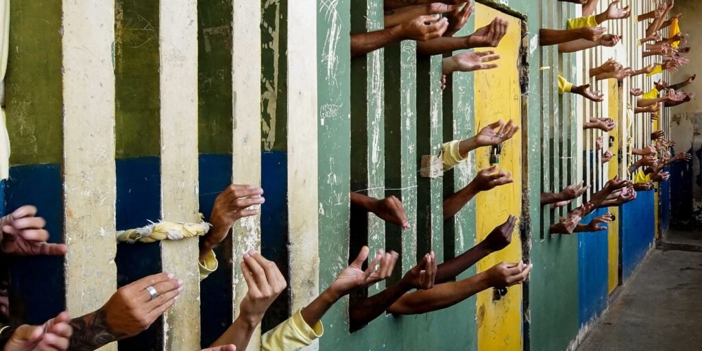 Zerar déficit de 202 mil vagas em presídios custaria R$