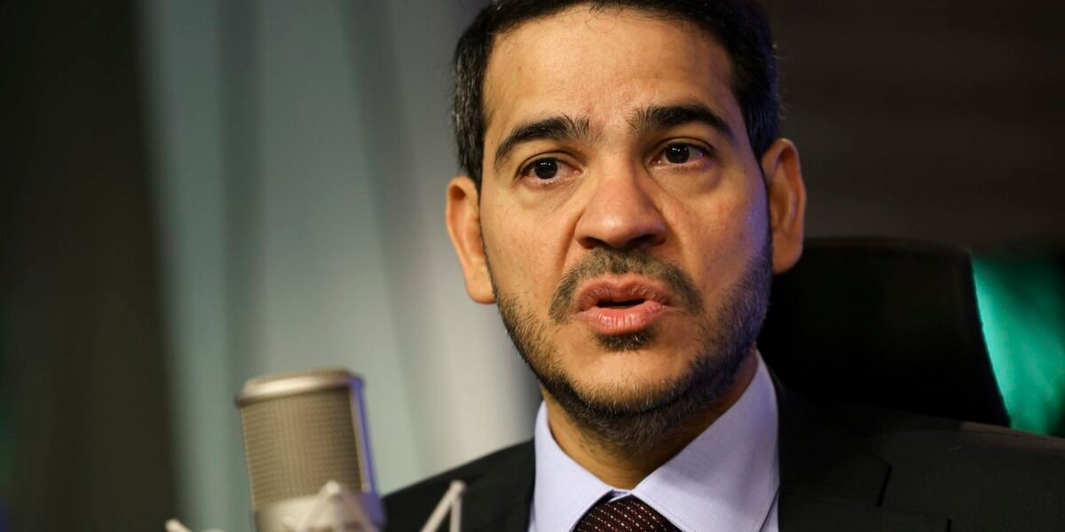 AGU pede que Gilmar reconsidere decisão sobre impeachment de ministros