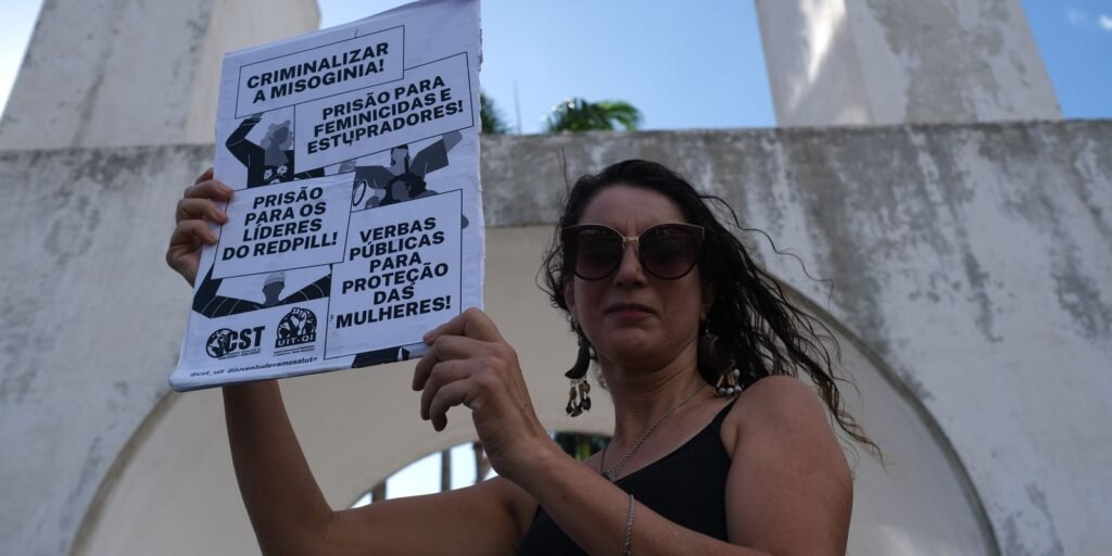 Ato nos Arcos da Lapa pede fim da violência contra